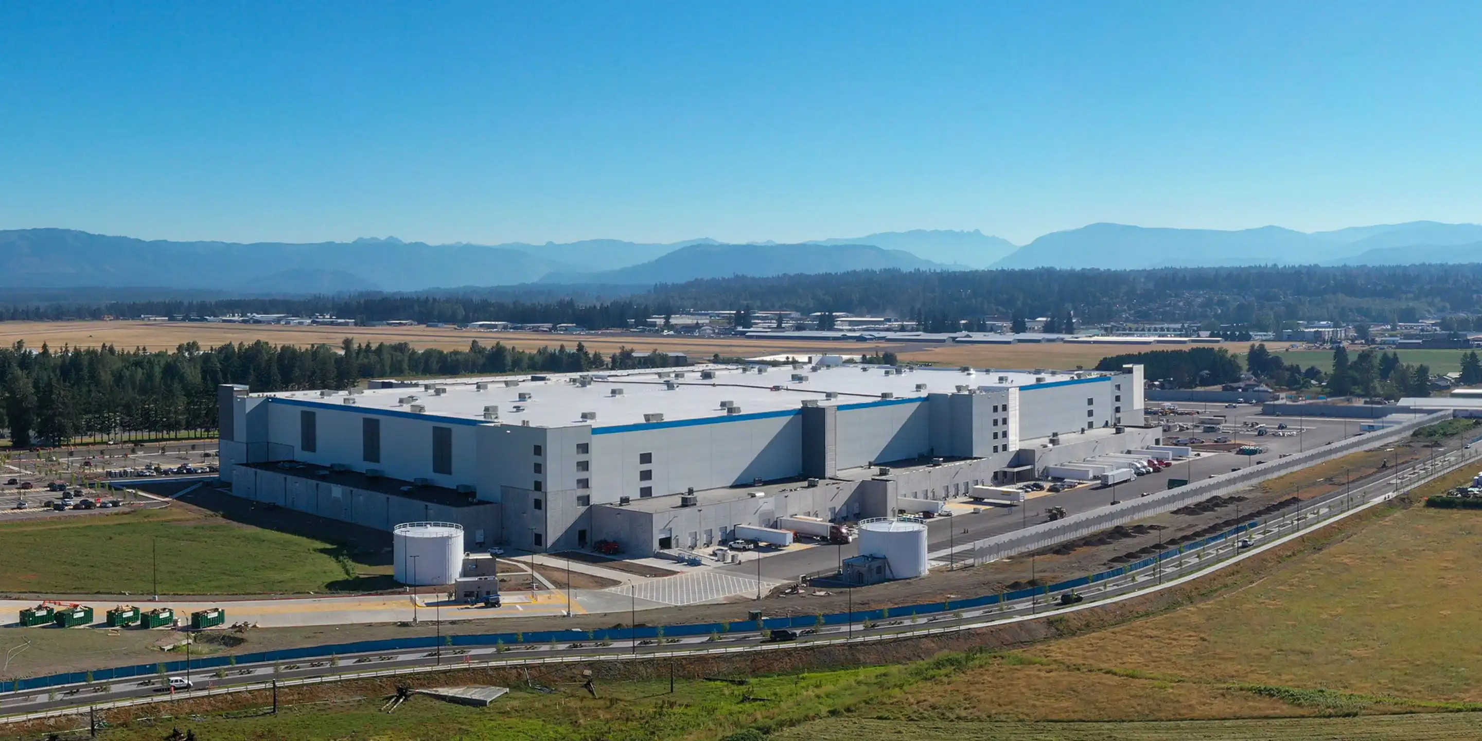 Multistory ecommerce aerial